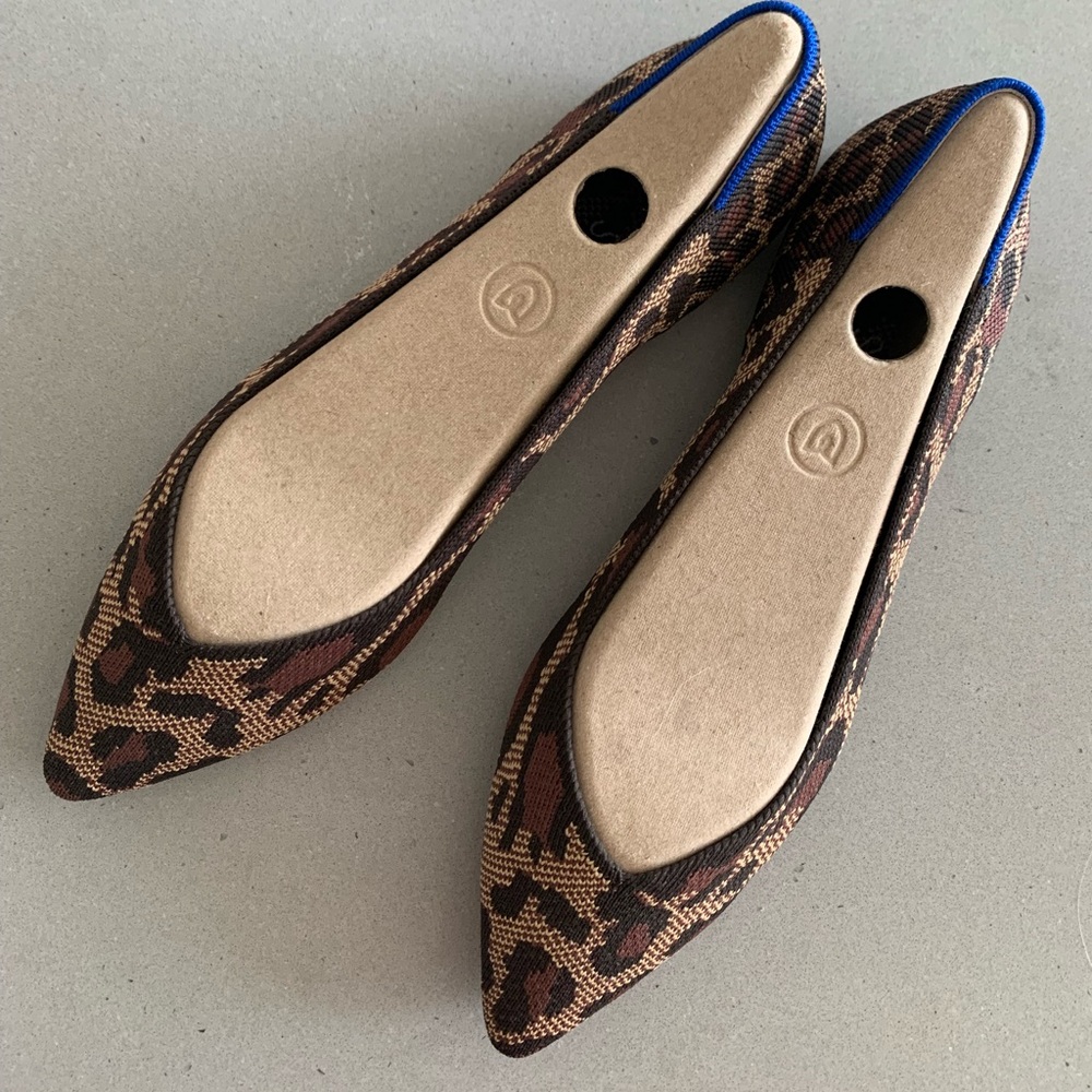 Rothy’s pointed toe flats NWOT